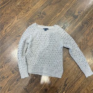 GAP Women's Light Gray Crew Neck Sweater